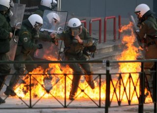 澳门金沙官网：希腊首都雅典和北部城市塞萨洛尼基连续发生严重骚乱